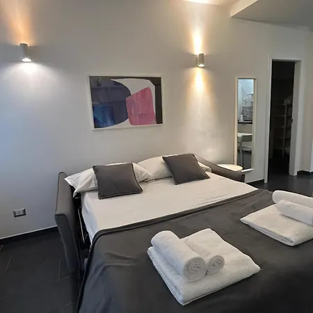 Nomentana White By Ghor Apartmán
