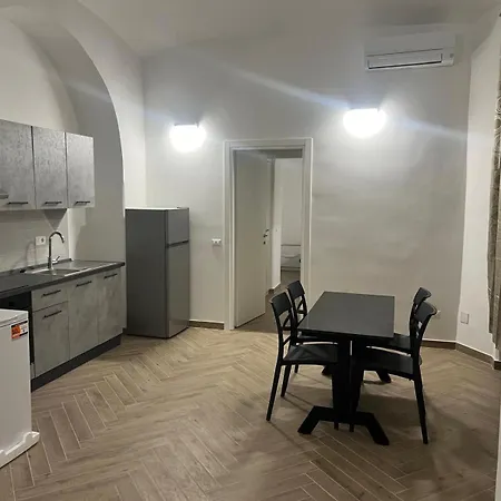 Munsi Vatican House Roma