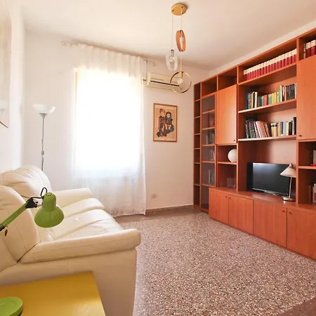 Julia Apartment