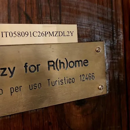 C R A Zy For Rhome Apartman *
