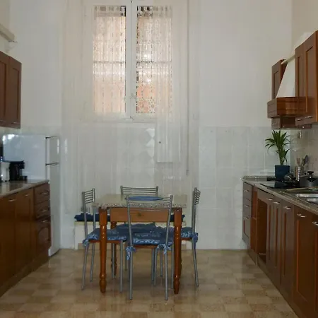 Elfa Apartament *