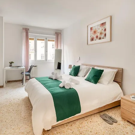 Dolce Luxury 4 Km Da Colosseo Διαμέρισμα *