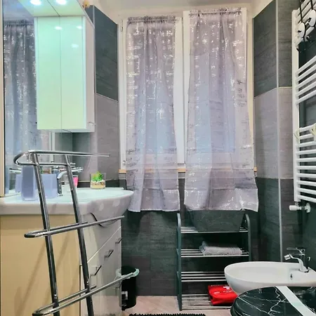 Cmhouselove Alessandrino Vicino Metro C *