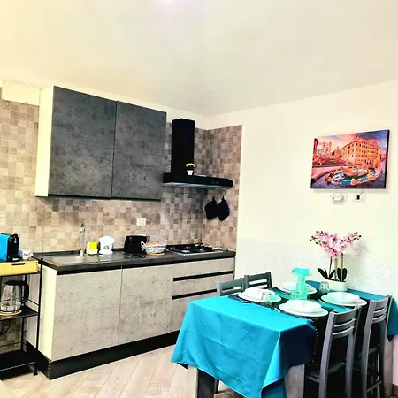 Apartment Cmhouselove Alessandrino Vicino Metro C