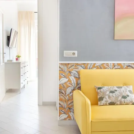 Three-bedroom With Private Terrace - Anagnina Apartment Rome