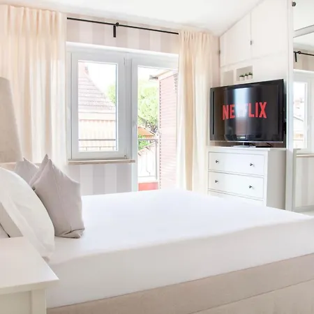 Apartment Three-bedroom With Private Terrace - Anagnina *