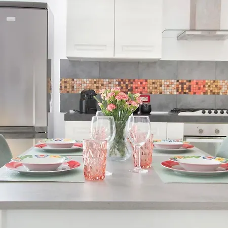 Three-bedroom With Private Terrace - Anagnina Apartment Rome