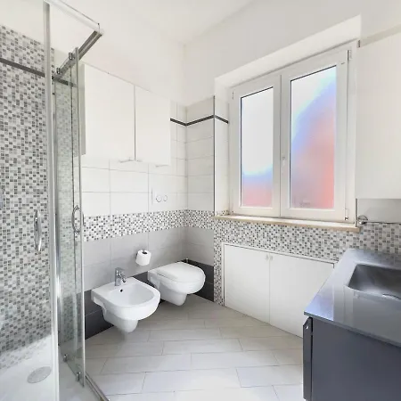 Three-bedroom With Private Terrace - Anagnina Apartment Rome