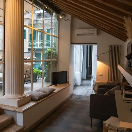 Apartment Historical Palace With Large Terrace *