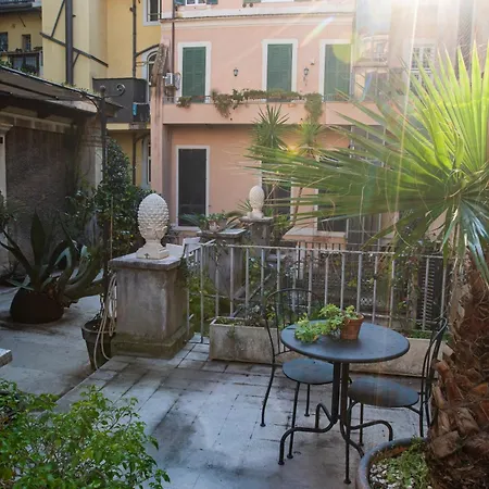 Apartment Historical Palace With Large Terrace