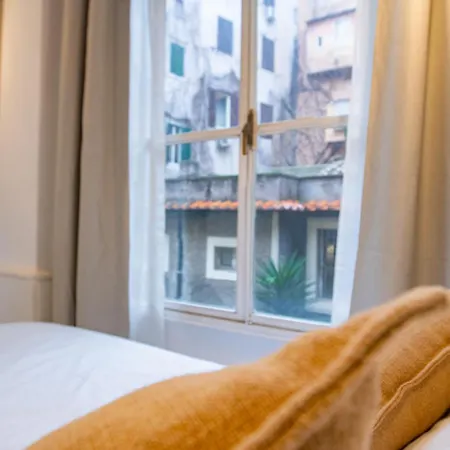 Apartment Historical Palace With Large Terrace *