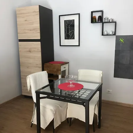 Apartment La Casa Nel Cortile *