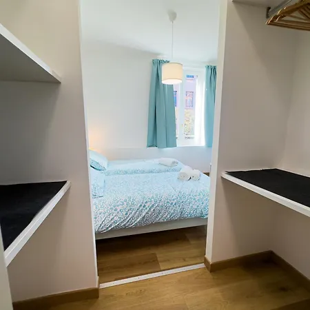 Laura's Guest house