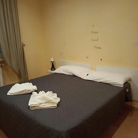 Apartment Gemelli House Rome
