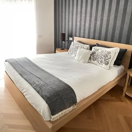 Realty Company Luxury Apartment Rome