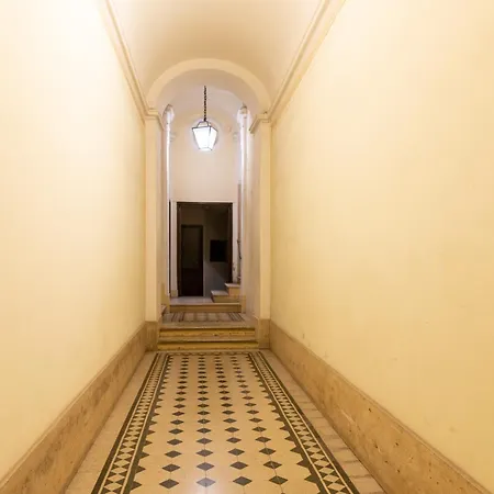 Casa Parlamento, Al Centro Di Apartment