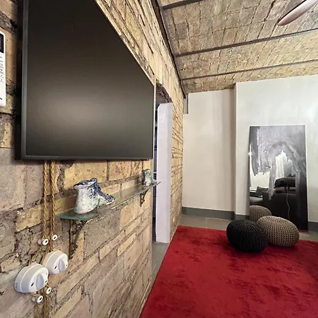 Colosseum Loft Apartment