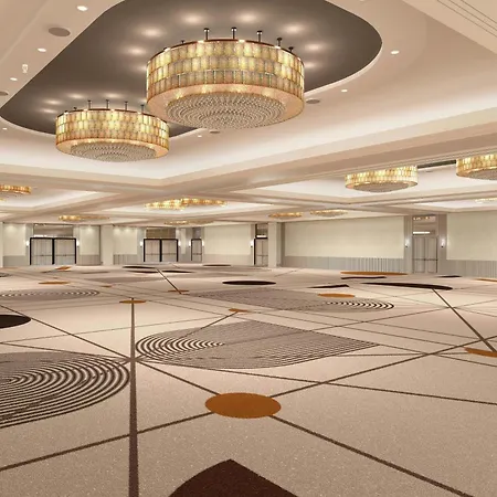 Cardo Roma, Autograph Collection Otel 4*
