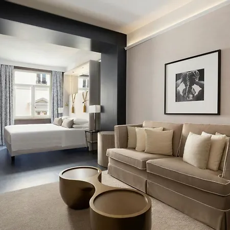 Sina Bernini Bristol Hotel