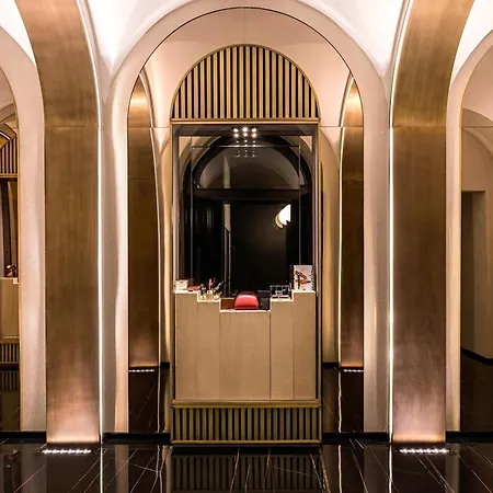 Hotel The Pantheon Iconic Hotel, Autograph Collection 5*