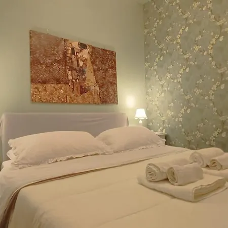 Colosseo Exclusive Elegant Apartment
