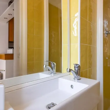 Apartment Fascinating Attic - Up To 2 Guests - Trastevere Rome