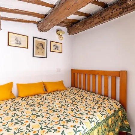 Apartment Fascinating Attic - Up To 2 Guests - Trastevere Rome