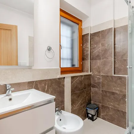 Laurentina House, Accogliente Bilocale A Sud