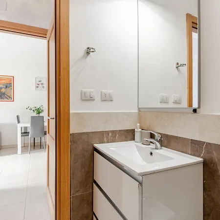 Laurentina House, Accogliente Bilocale A Sud Appartamento
