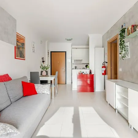 Laurentina House, Accogliente Bilocale A Sud Appartamento *