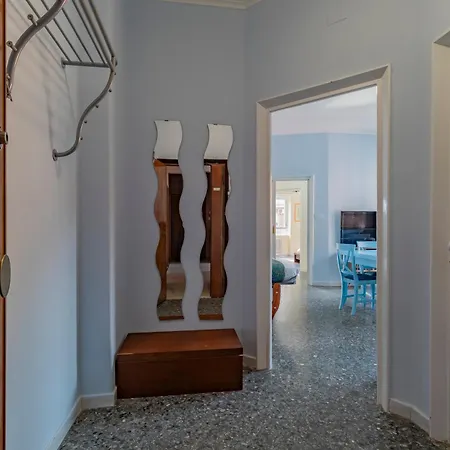 1950 - Bright In Octagonal Tower Apartment *