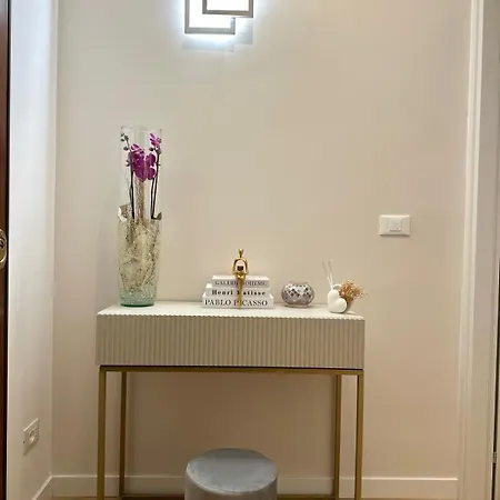 Maryam Vatican Apartment *