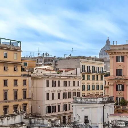 Apartment Iflat Vatican New Bright & Comfy 3 Bedroom Rome