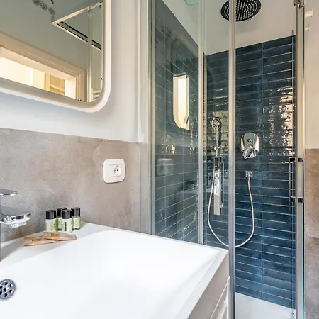 Apartment Iflat Vatican New Bright & Comfy 3 Bedroom