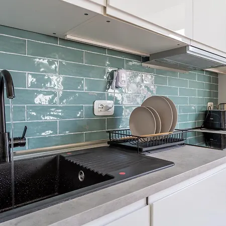 Apartment Iflat Vatican New Bright & Comfy 3 Bedroom *