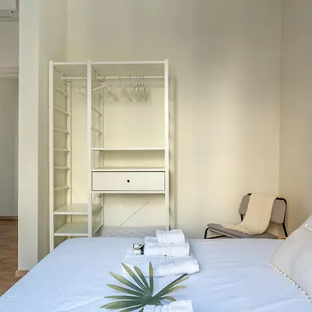 Apartment Iflat Vatican New Bright & Comfy 3 Bedroom Rome