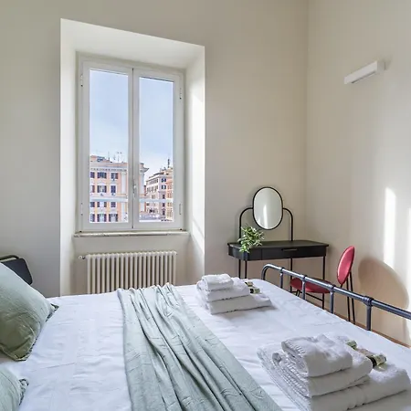 Apartment Iflat Vatican New Bright & Comfy 3 Bedroom Rome