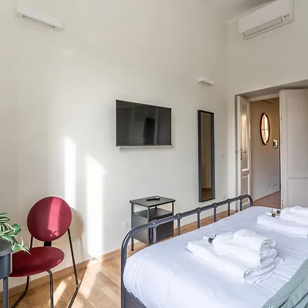 Apartment Iflat Vatican New Bright & Comfy 3 Bedroom Rome
