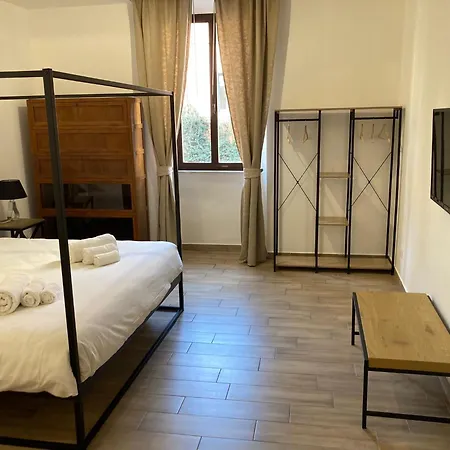 Apartment Trastevere Garibaldi 14 Rome