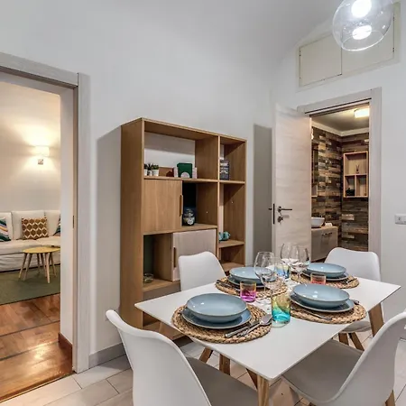 Holiday home Fresh House Sapienza
