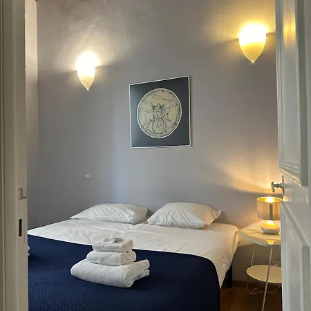 Apartment Artist In The Heart Of Trastevere