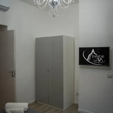 Inside Affittacamere Roma