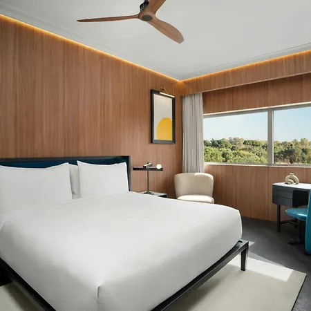 Cardo Roma, Autograph Collection Otel