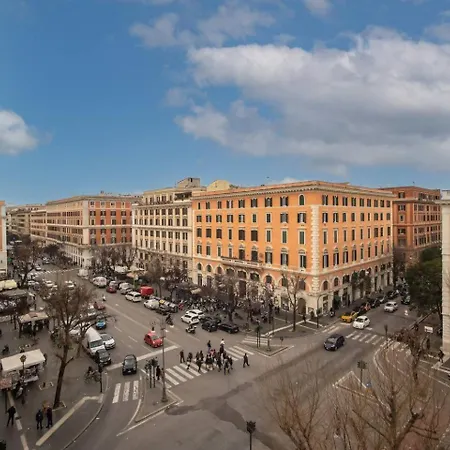 Apartment Naos Close Popolo Square