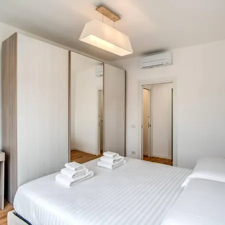 Apartment Naos Close Popolo Square *