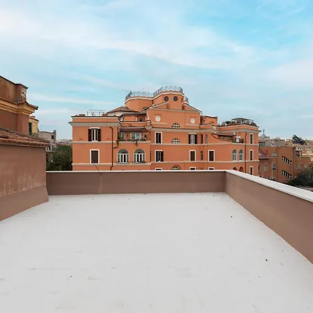 Apartment Colosseum Bright By Romeloft *