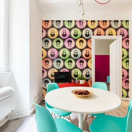 Pop House Apartment