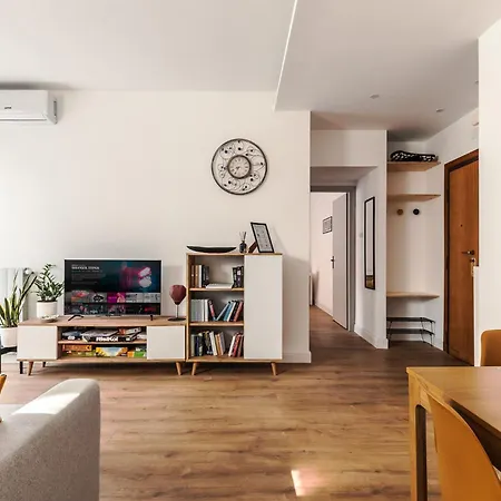 Apartment Comodo E Accogliente A 2 Passi Dalla Metro C Mirti