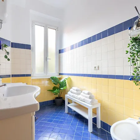 8 Min To Center - 400mt To Metroa, 4-6 Pax, 2 Bathrooms Appartamento