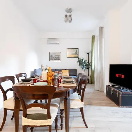 8 Min To Center - 400mt To Metroa, 4-6 Pax, 2 Bathrooms Appartamento